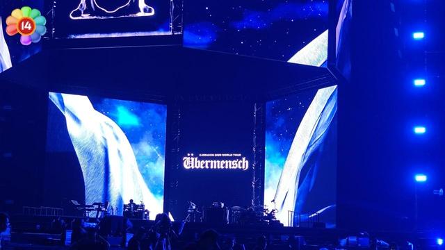 G-DRAGON cởi áo diễn kết màn, biển fanchant 