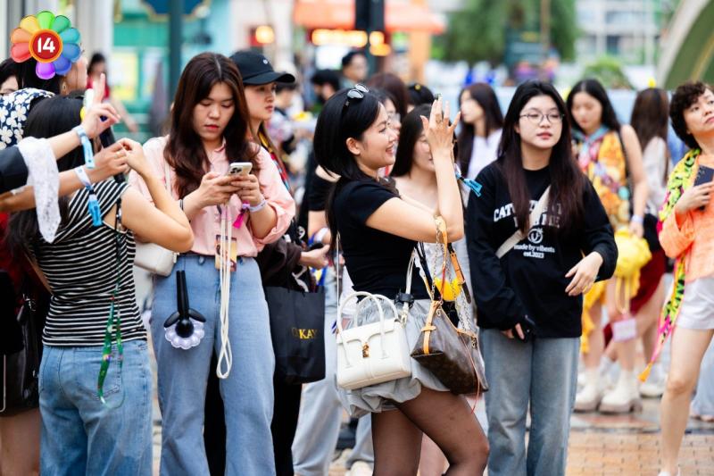 Đêm cuối G-DRAGON tại Việt Nam: Pháo hoa rợp trời, fan và idol đều nuối tiếc không muốn concert kết thúc- Ảnh 11.