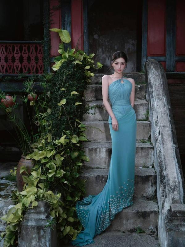 Đối thủ Triệu Lộ Tư liên tục bất ổn trong lần xuất hiện mới- Ảnh 1.