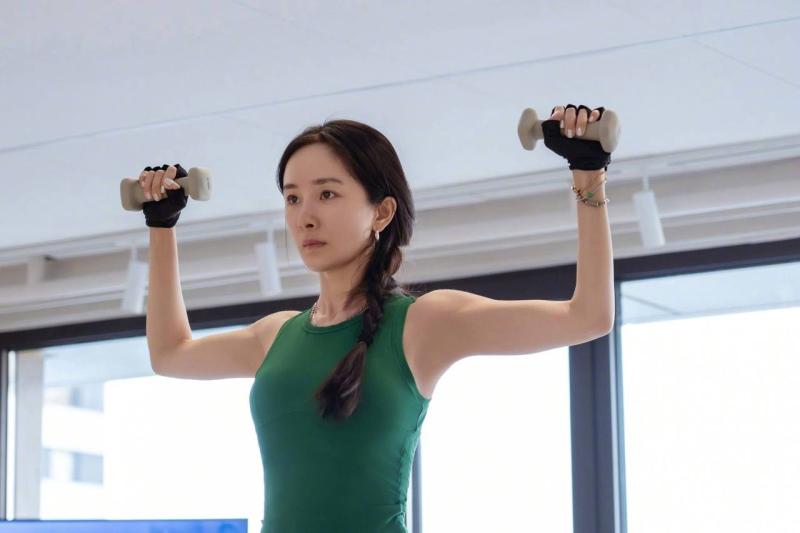Mặt mộc của Dương Mịch lộ khuyết điểm không thèm che giấu- Ảnh 1.