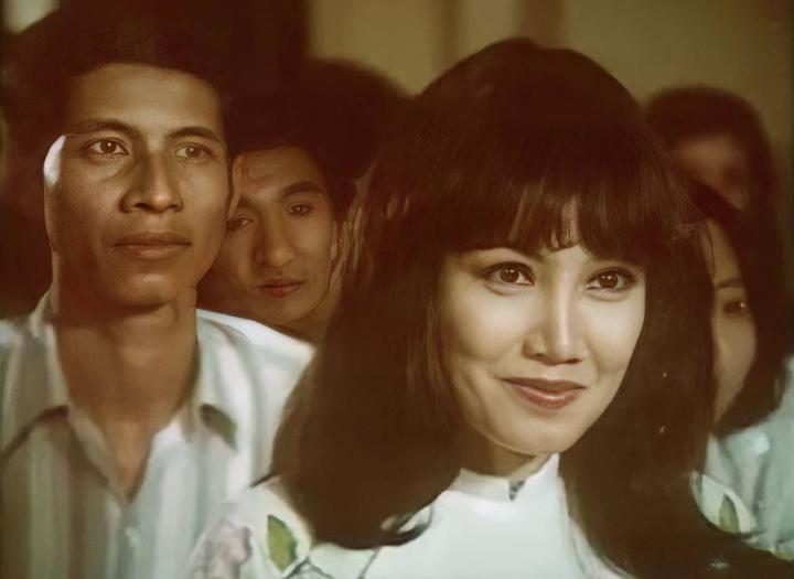 Mỹ nhân của Ván Bài Lật Ngửa: Làm mẹ đơn thân 50 năm, an yên nơi xứ người- Ảnh 3.