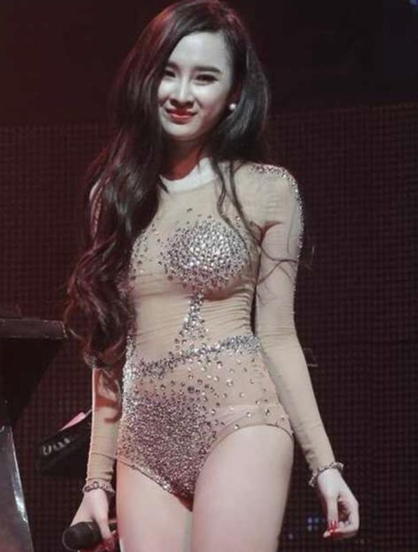 Khi sao Việt bị cấm diễn: Người hát ca từ phản cảm chưa kiểm duyệt, người khoe thân gây sốc- Ảnh 2.