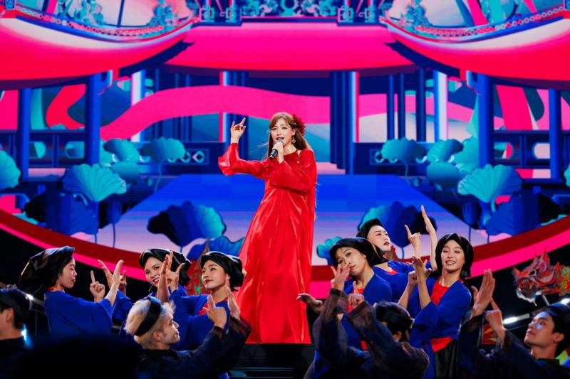 "Nóng" chuyện khách mời ở các liveshow- Ảnh 5.