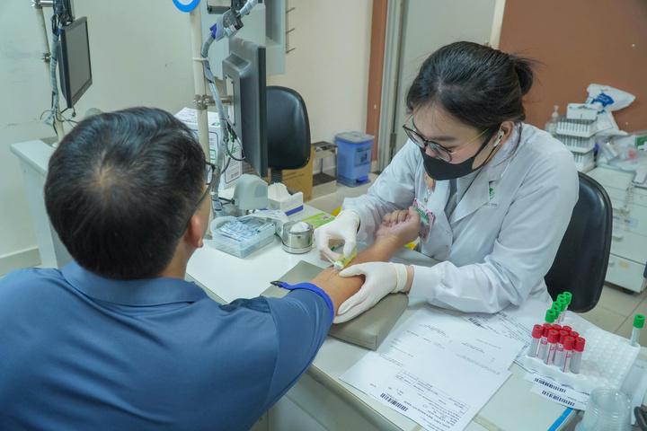 Bệnh suy giáp gia tăng, bác sĩ khuyến cáo- Ảnh 1.