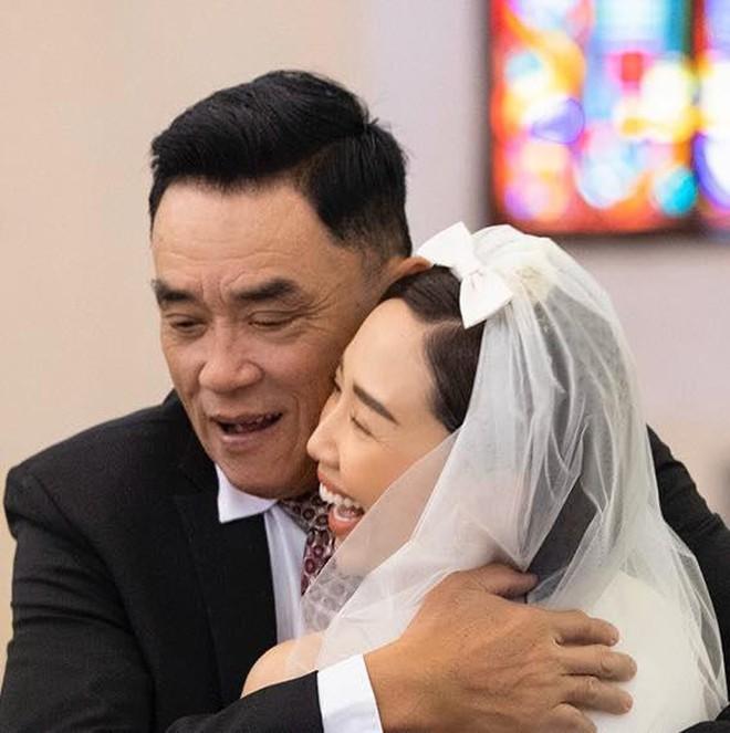 Mẹ Tóc Tiên căng thẳng với Touliver- Ảnh 4.