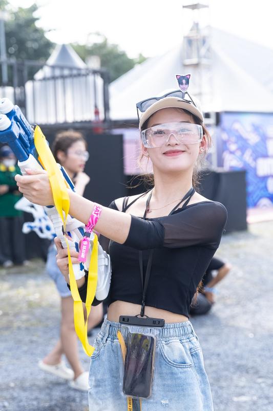 Bi Rain đây rồi: Nam thần U50 cả visual - body đều đẹp đỉnh, cởi áo khoe múi tân binh theo không kịp- Ảnh 77.