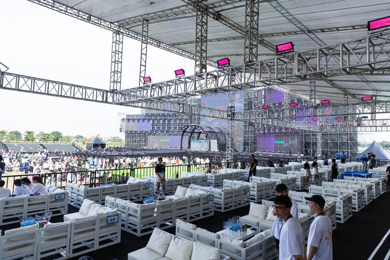 Bi Rain đây rồi: Nam thần U50 cả visual - body đều đẹp đỉnh, cởi áo khoe múi tân binh theo không kịp- Ảnh 89.
