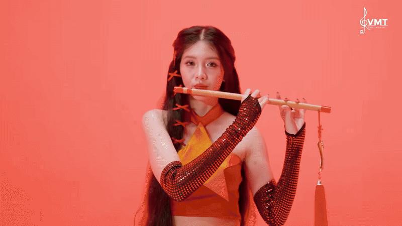 Nể người hát 1 thì nể người sáng tác 10: Ca khúc gây tranh cãi về lyrics lẫn nhạc, như 5 giọng AI gộp lại- Ảnh 2.