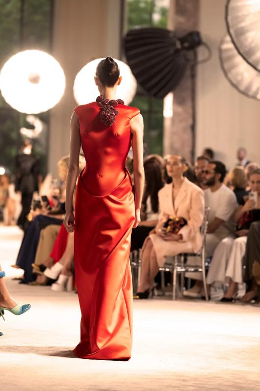 Met Gala 2026 công bố tin quan trọng: Dàn sao năm nay có khả năng rất "trần trụi"- Ảnh 5.