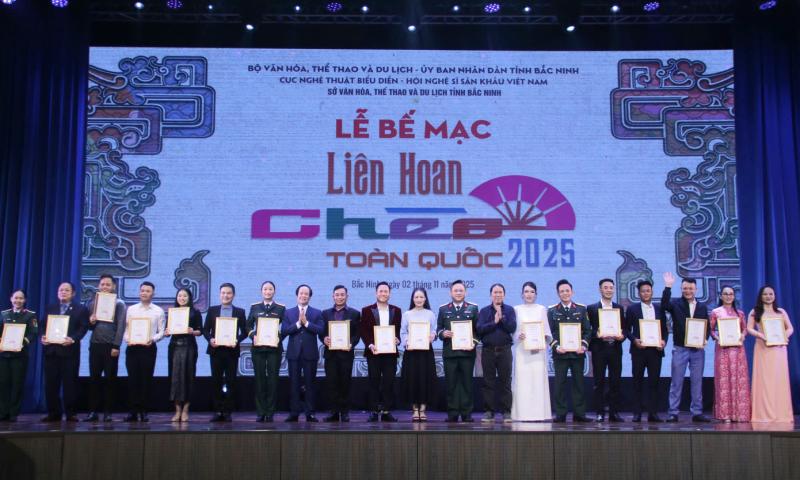NSND Tự Long giành huy chương Vàng- Ảnh 2.