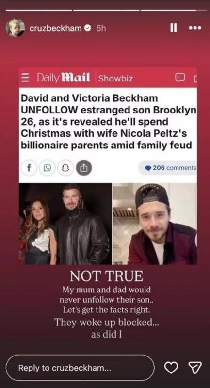 Gắt: Cậu ba nhà Beckham bảo vệ bố mẹ giữa lúc bị con cả 