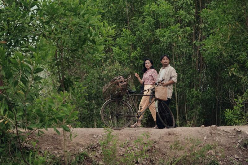 Khóc hết 10 gói khăn giấy vẫn phải lao vào xem phim Việt này: Nhìn nữ chính mà xót vô cùng, biên kịch ác quá vậy- Ảnh 2.