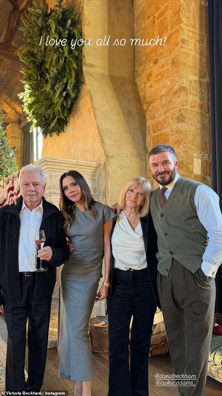 Vợ chồng Beckham ôm nhau nhảy múa giữa lúc bị con cả 