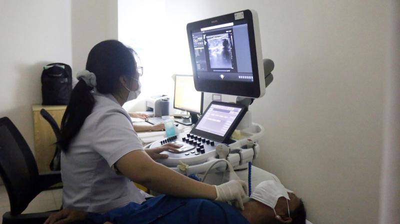 Mắc ung thư tuyến giáp: Đừng quá lo lắng!- Ảnh 1.