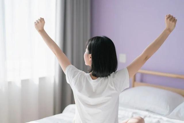 Sáng dậy mà thấy 4 điều này thì đừng đổ tại ‘ngủ chưa đủ’ nữa: Cơ thể đang kêu cứu vì mỡ máu quá cao!- Ảnh 4.