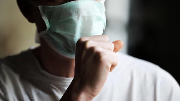 4 bệnh ung thư cùng "xuất hiện" khi bị đau họng, người đàn ông không ngờ dù chăm tập thể dục nhưng lại làm 3 điều này mà mắc bệnh- Ảnh 3.