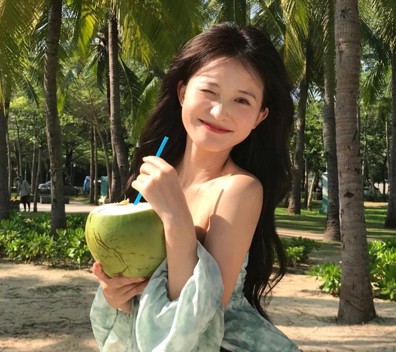 Chợ Việt có loại nước trong như nước lọc nhưng uống là “bơm” collagen vào người, dưỡng tóc, cân bằng nội tiết tố- Ảnh 1.
