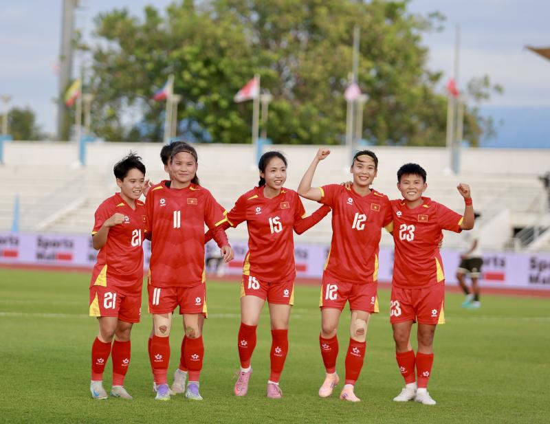 Đẳng cấp: Tuyển nữ Việt Nam thắng huỷ diệt 5-0 Indonesia, thẳng tiến chung kết SEA Games 33- Ảnh 9.