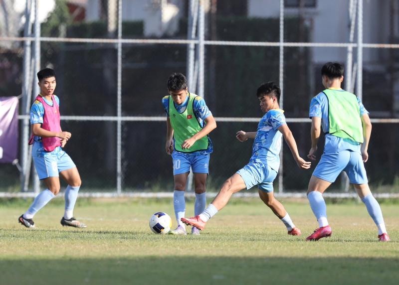 Tận mắt gặp ngôi sao U22 Việt Nam sáng học đại học chiều đá SEA Games- Ảnh 6.