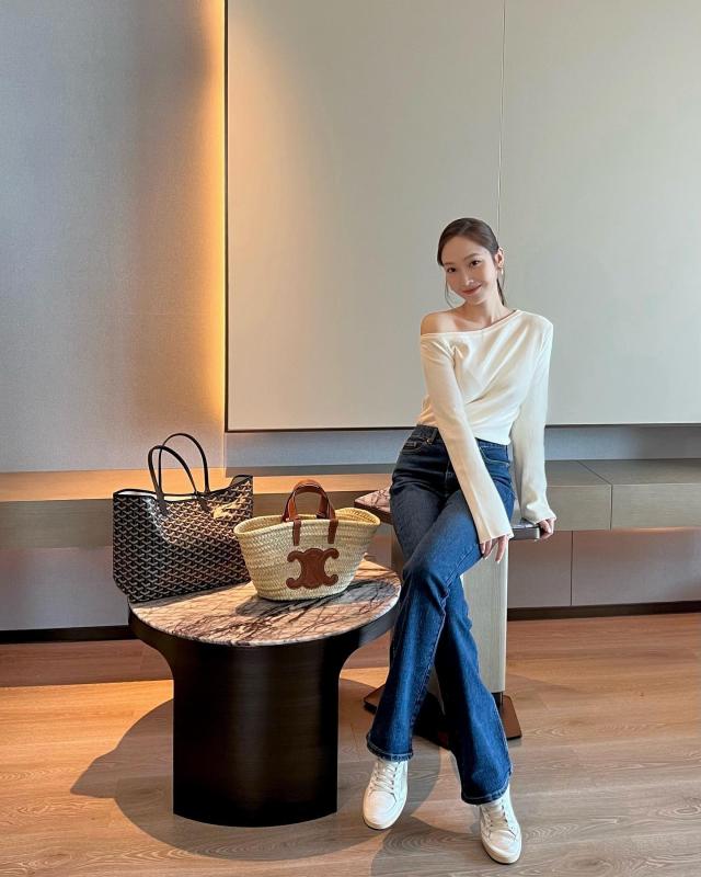 "Huyền thoại thời trang 8x" có 10 cách mặc quần jeans đơn giản, nhưng chạm đỉnh cao sang xịn mịn- Ảnh 10.