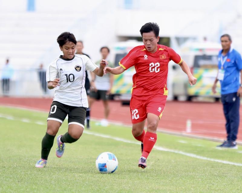 Đẳng cấp: Tuyển nữ Việt Nam thắng huỷ diệt 5-0 Indonesia, thẳng tiến chung kết SEA Games 33- Ảnh 7.