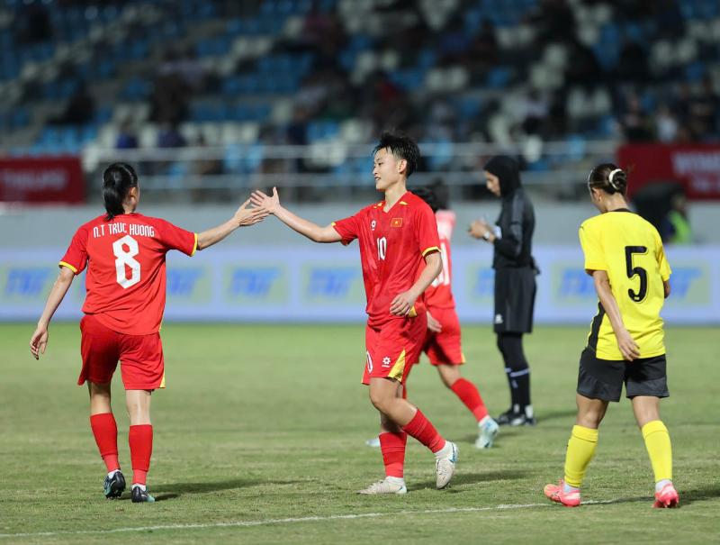 Ảnh SEA Games 33: Thái Thị Thảo lập hat-trick, tuyển Việt Nam trút cơn mưa bàn thắng vào lưới Malaysia- Ảnh 3.
