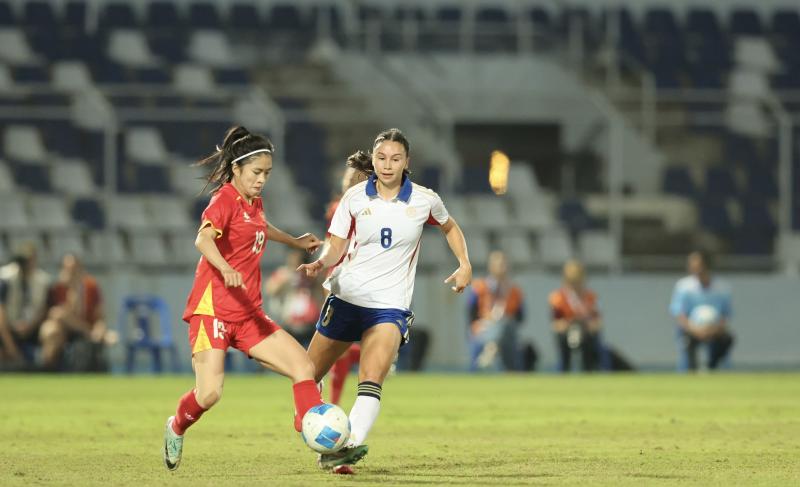 Tuyển nữ Việt Nam thua nghiệt ngã Philippines phút bù giờ tại SEA Games 33- Ảnh 3.