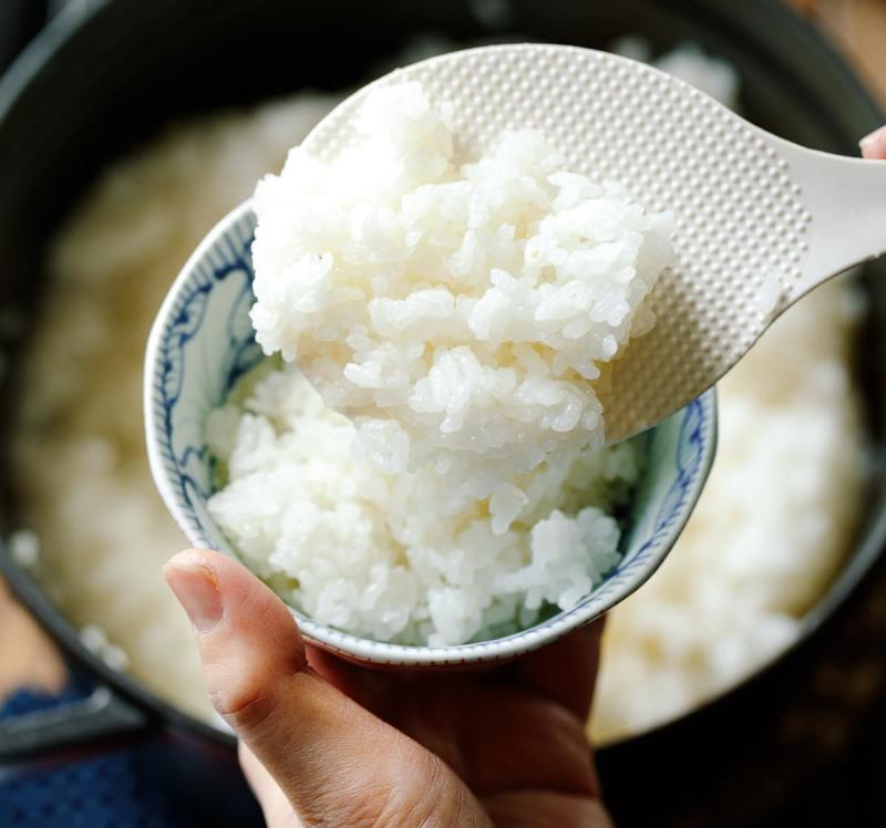 Nấu cơm bằng loại nước trắng đục này tốt gấp vạn lần nước lọc: Cơm ngon, dưỡng da, ngừa nhiều bệnh tật- Ảnh 1.