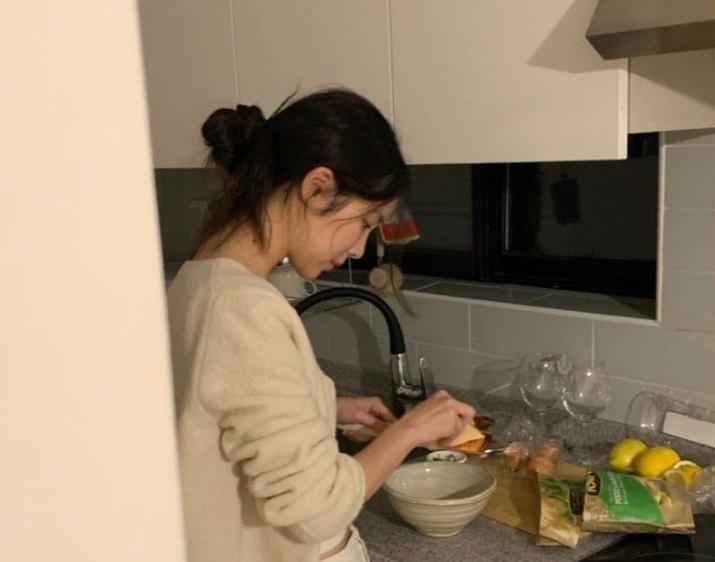 Đã đến lúc TỐ GIÁC 4 thói quen buổi sáng "ăn cắp" tới 10 năm tuổi thọ: Rất nhiều người trẻ vô tư làm mỗi ngày- Ảnh 3. Đã đến lúc TỐ GIÁC 4 thói quen buổi sáng "ăn cắp" tới 10 năm tuổi thọ: Rất nhiều người trẻ vô tư làm mỗi ngày- Ảnh 3.