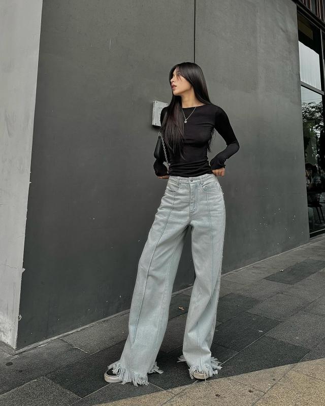 4 kiểu quần jeans đẹp trường tồn trong tủ đồ của mỹ nhân Việt: Vừa trẻ vừa sang, mặc quanh năm không thấy chán- Ảnh 8.