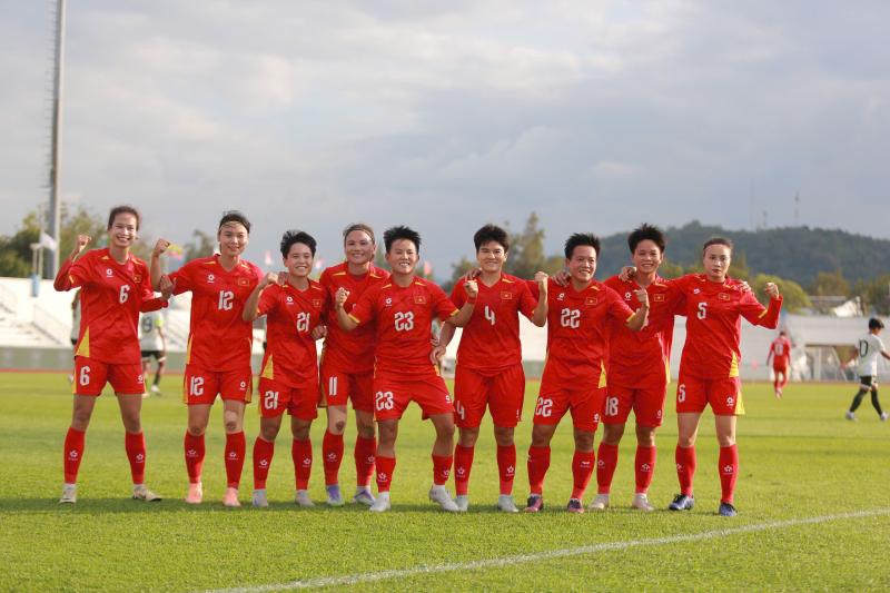 Đẳng cấp: Tuyển nữ Việt Nam thắng huỷ diệt 5-0 Indonesia, thẳng tiến chung kết SEA Games 33- Ảnh 1.
