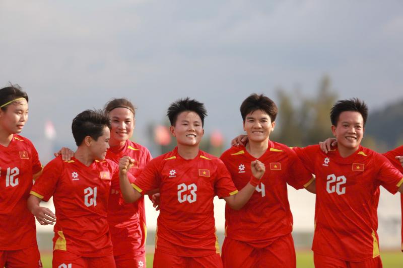 Đẳng cấp: Tuyển nữ Việt Nam thắng huỷ diệt 5-0 Indonesia, thẳng tiến chung kết SEA Games 33- Ảnh 10.