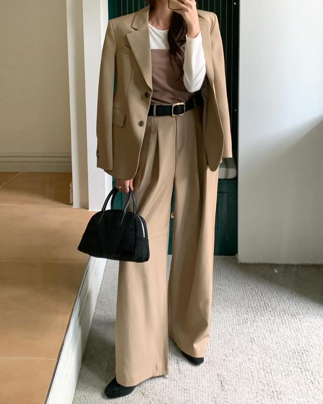 Áo blazer và quần âu: Công thức nhân đôi sự thanh lịch, mặc đi làm 5 ngày 1 tuần cũng không thấy chán- Ảnh 2.
