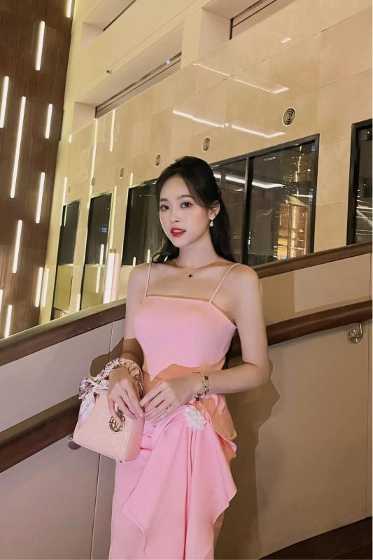 Á hậu Trịnh Thuỳ Linh dạo này: Ở ẩn 6 tháng, lộ loạt 