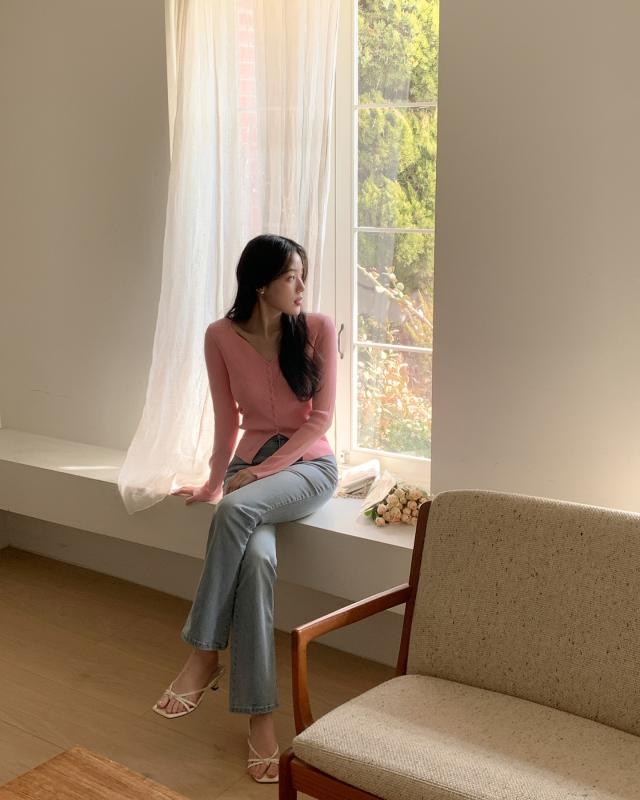 Chị em chỉ cần có đúng 3 đôi giày cao gót để sành điệu từ công sở ra phố- Ảnh 10.