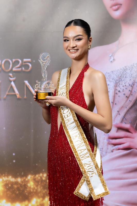Hoa hậu Việt lên tiếng trước nghi vấn là người thứ 3 trong drama Lâm Minh - Decao- Ảnh 4.