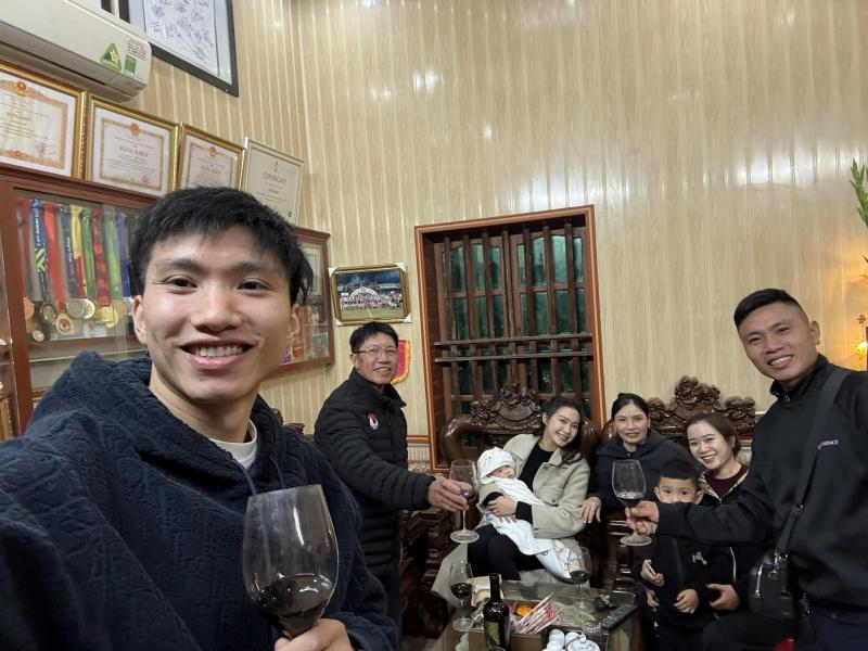 Vụ Doãn Hải My bị tố "to tiếng" với gia đình Đoàn Văn Hậu, sự thật đằng sau những tin đồn- Ảnh 2. Vụ Doãn Hải My bị tố "to tiếng" với gia đình Đoàn Văn Hậu, sự thật đằng sau những tin đồn- Ảnh 2.