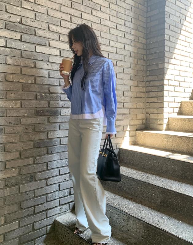 Sáng suốt nhất lúc này là sắm 5 kiểu áo mỏng nhẹ, mặc được từ cuối đông tới tận hết mùa xuân 2026- Ảnh 10.