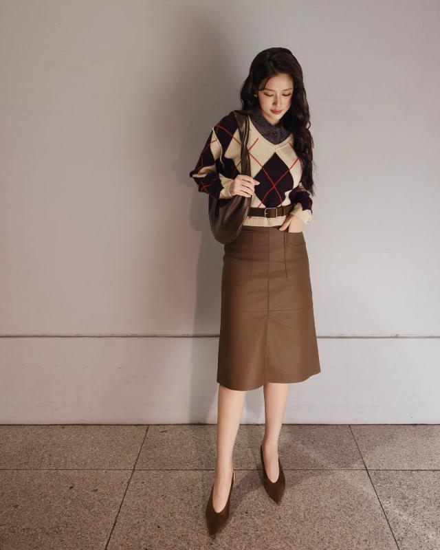 Style đối lập của Kỳ Duyên và Thiên Ân: Người cá tính, người mê diện váy điệu hết mức- Ảnh 10.