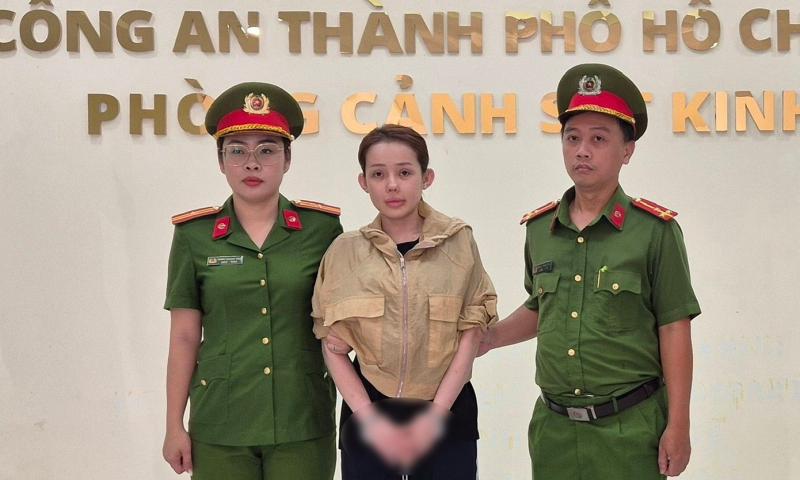 Một năm bão tố của Trương Ngọc Ánh, Thùy Tiên- Ảnh 5.
