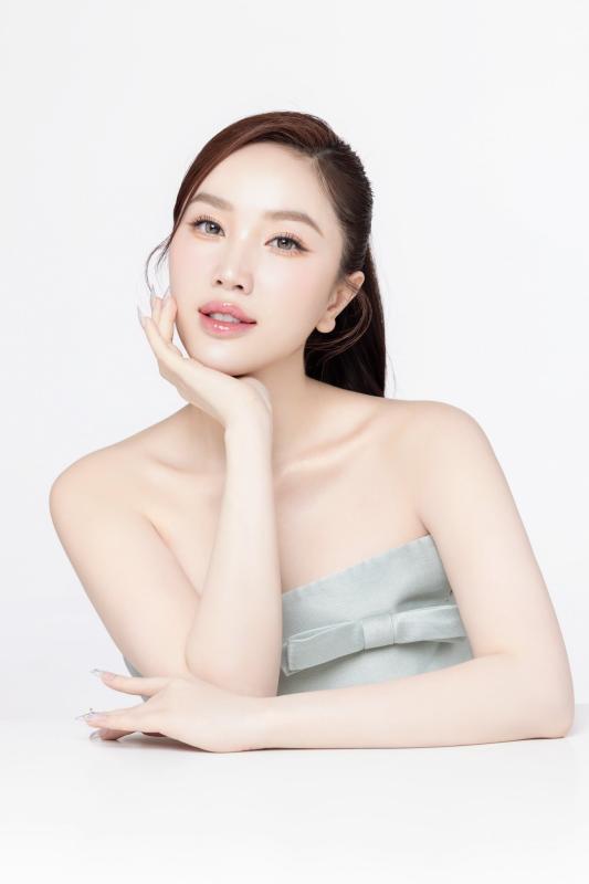 Người đẹp được cầu hôn ở thiên đường biển: Chồng là đại gia siêu giàu, duy nhất 5 sao Việt tham gia đám cưới- Ảnh 1.