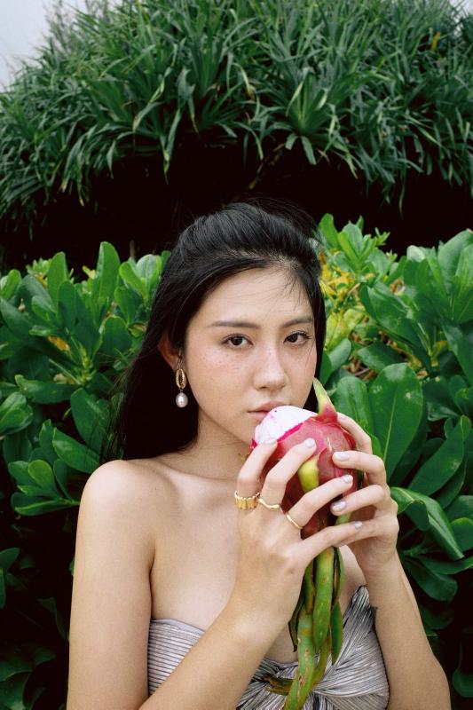Đạo diễn Vbiz cầu hôn bạn gái ở Hàn, Hoà Minzy - Tóc Tiên cùng dàn sao chúc mừng- Ảnh 5.