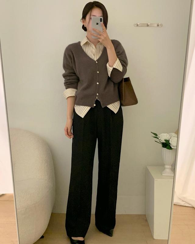 5 cách mặc áo len theo style tối giản, áp dụng suốt mùa đông năm nay cũng không thấy chán- Ảnh 9.