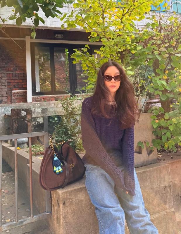 Ngắm mà mê style tối giản, chất đến từng bộ của nữ diễn viên 44 tuổi- Ảnh 3.