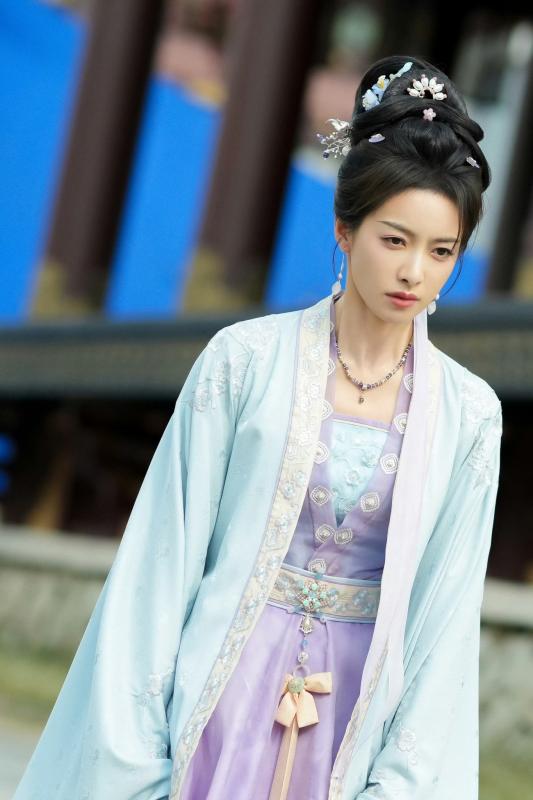 Sao hạng A hết thời: Mỹ nhân "đại lưu lượng" bị chê không đủ trình làm ca sĩ, cả loạt dự án "đắp chiếu"- Ảnh 3.