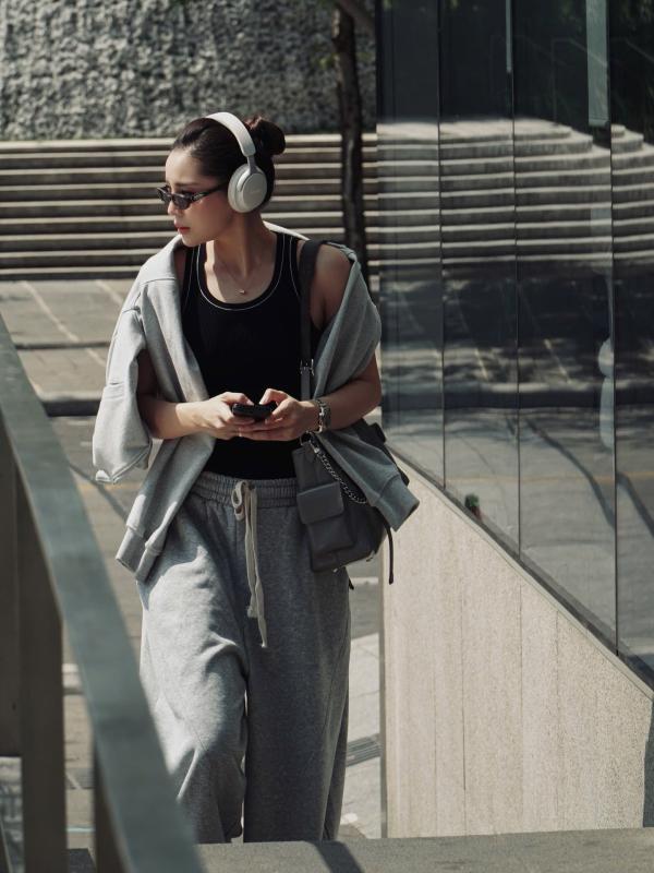 Style đối lập của Kỳ Duyên và Thiên Ân: Người cá tính, người mê diện váy điệu hết mức- Ảnh 6.
