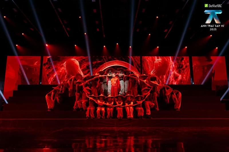 Không ngờ HLV Rap Việt cũng có ngày này: Rap trên nền nhạc Ngũ cung, diễn đỉnh khiến người xem gào thét- Ảnh 4.