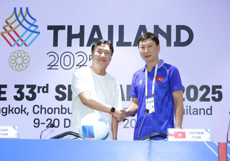 HLV Kim Sang-sik: U22 Việt Nam không dễ thắng U22 Lào- Ảnh 2.