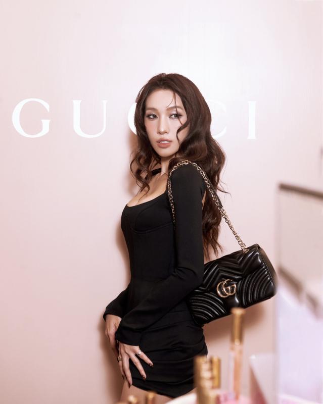 Mỹ nhân là "bạch nguyệt quang" của cả Vbiz, mẹ 2 con body bốc lửa, nhan sắc càng ngắm càng mê- Ảnh 3.