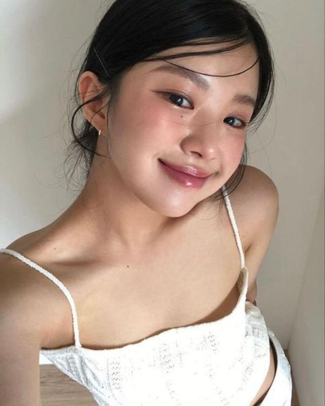 7 xu hướng làm đẹp nổi bật nhất năm 2025 do Vogue bình chọn- Ảnh 14.